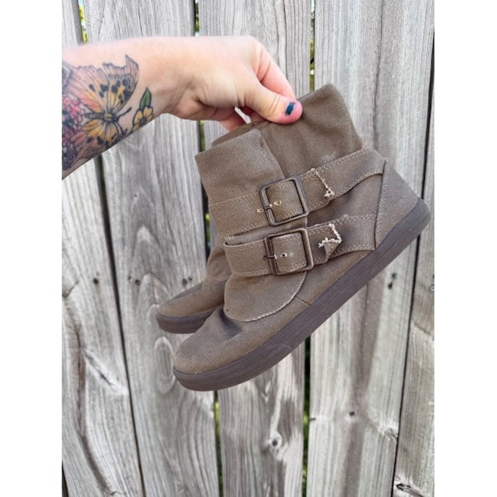 Gorpcore Utilitarian SO Canvas Ankle Boots 8 Brown Khaki Buckle Strap Distressed